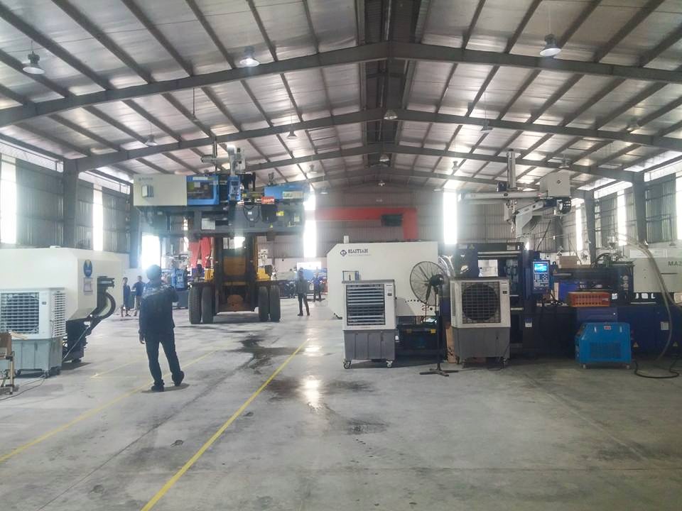 Dọn kho bãi ( phế thải máy móc công nghiệp )