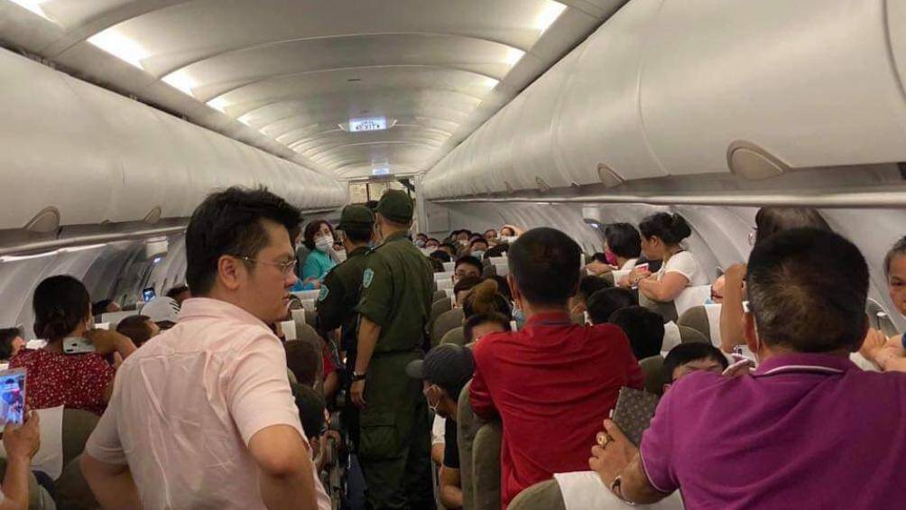 Nguồn tin của Báo Giao thông cho hay đêm muộn hôm qua (21/5).... Nguồn tin của Báo Giao thông cho hay đêm muộn hôm qua (21/5)....