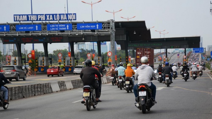 Về mức thu đề xuất, ô tô dưới 12 chỗ, xe tải dưới 2 tấn 30.000 đồng/lượt..... Về mức thu đề xuất, ô tô dưới 12 chỗ, xe tải dưới 2 tấn 30.000 đồng/lượt.....